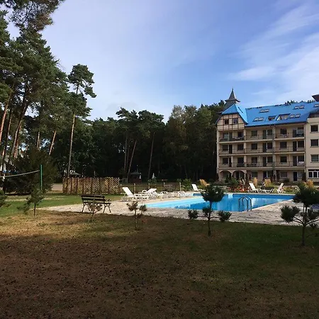 Sosnowe Nad Morzem Apartment *