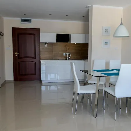 Sosnowe Nad Morzem Apartment Lukecin