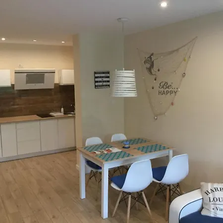 Sosnowe Nad Morzem Appartement Łukęcin